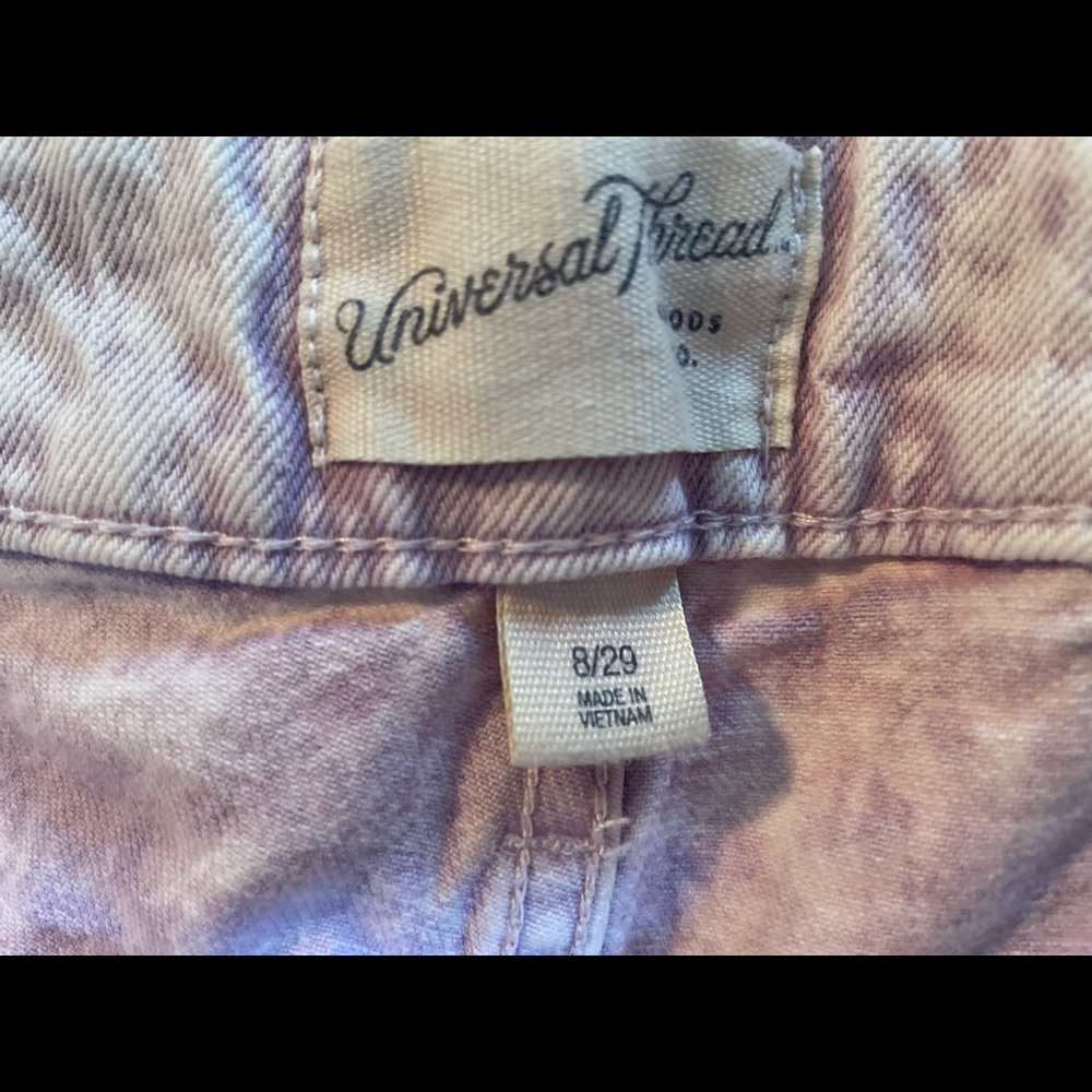 Pink jeans shorts size 8/29 - Picture 2 of 4